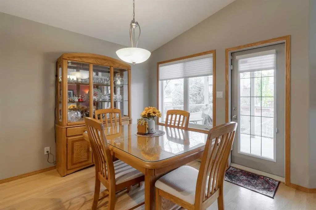 38 Riverpark Boulevard W