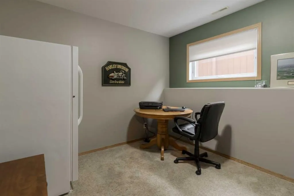 38 Riverpark Boulevard W
