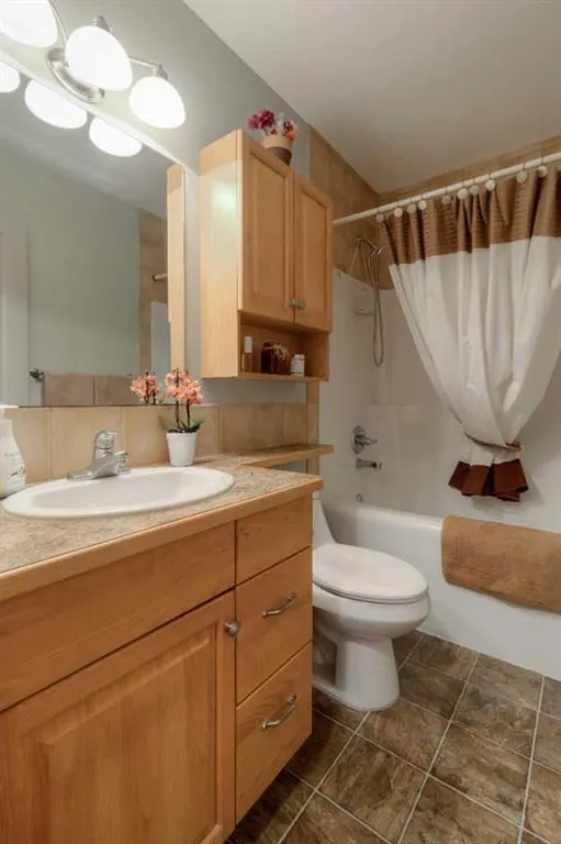 38 Riverpark Boulevard W