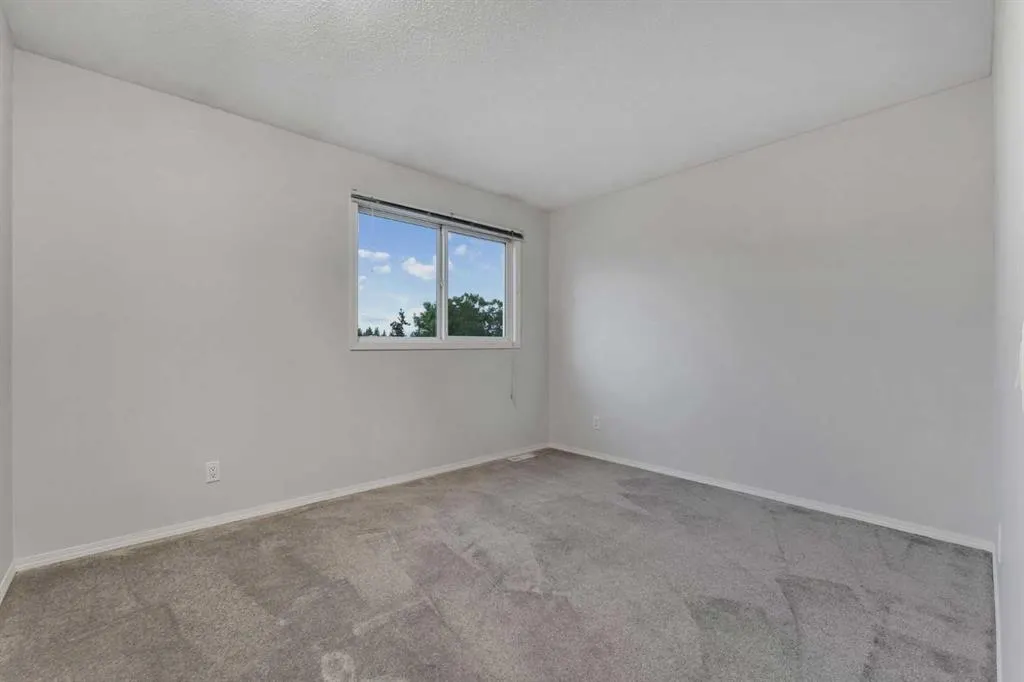 5425 Pensacola Crescent SE #33