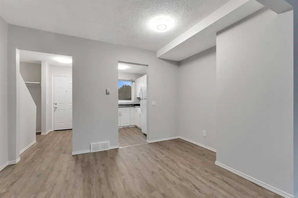 5425 Pensacola Crescent SE #33