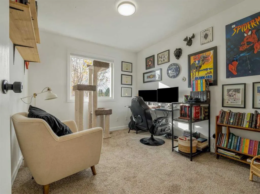 55 Assiniboia Road W