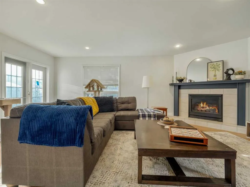 55 Assiniboia Road W
