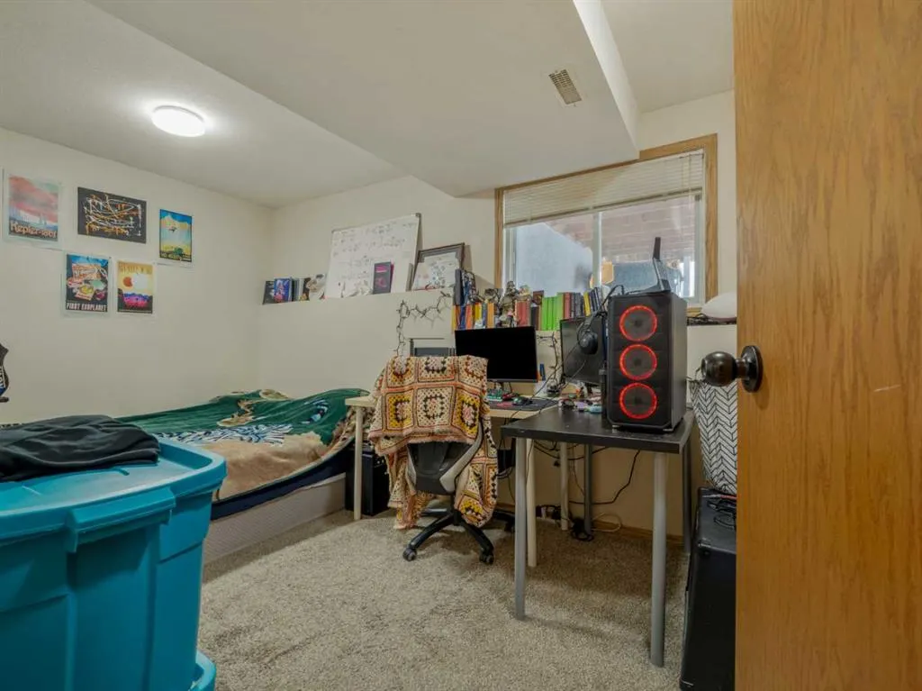 55 Assiniboia Road W