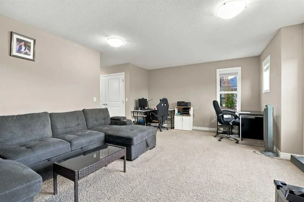 65 Sage Bank Crescent NW