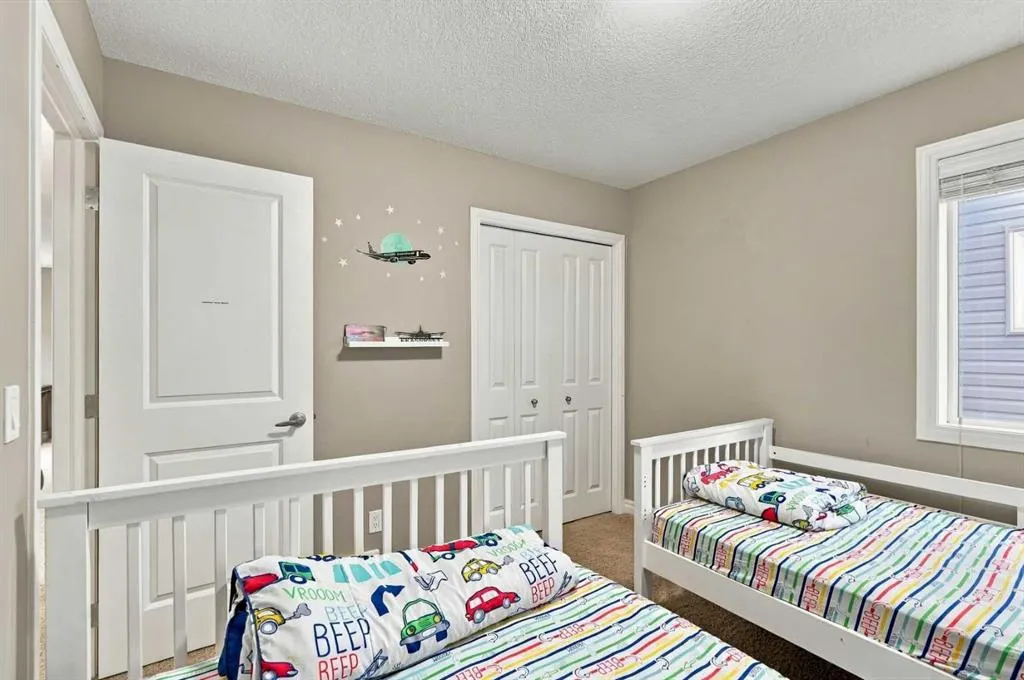 65 Sage Bank Crescent NW