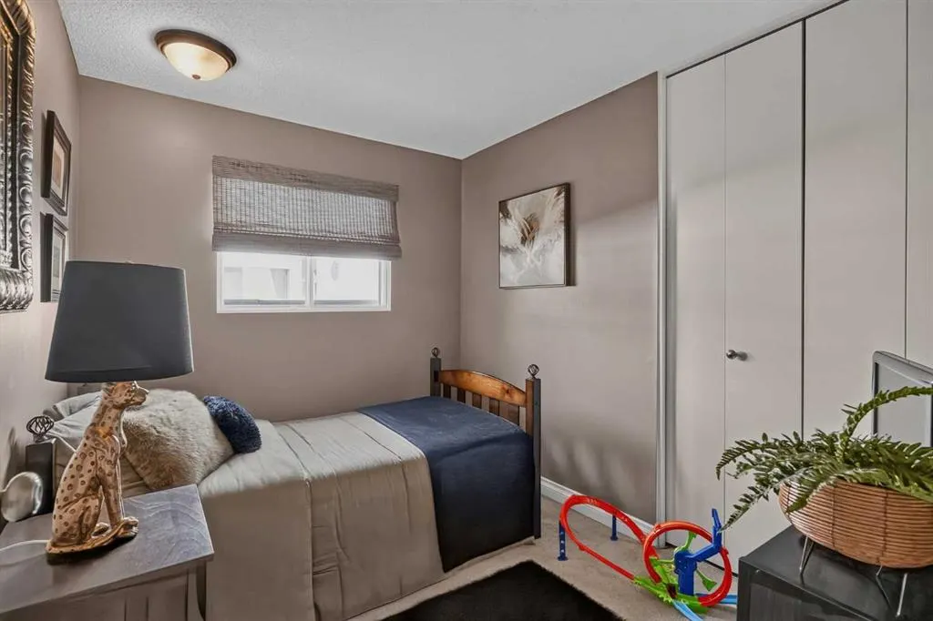 131 Cedarpark Drive SW