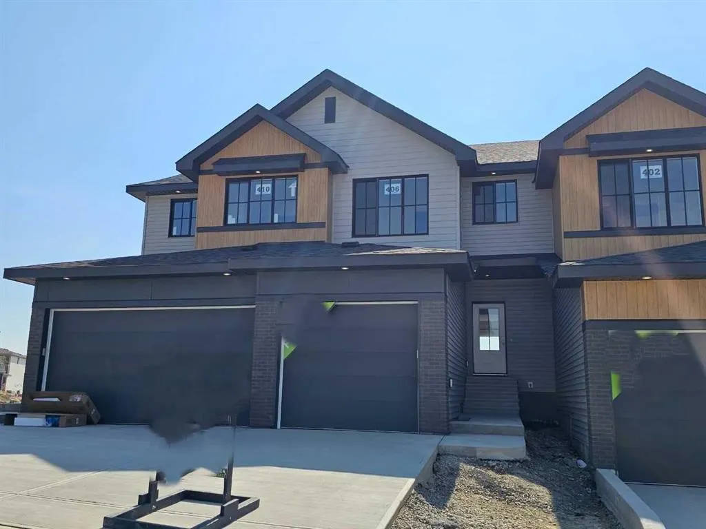406 Heritage Boulevard