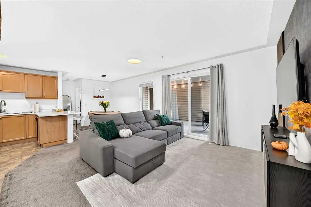 369 Rocky Vista Park NW #302