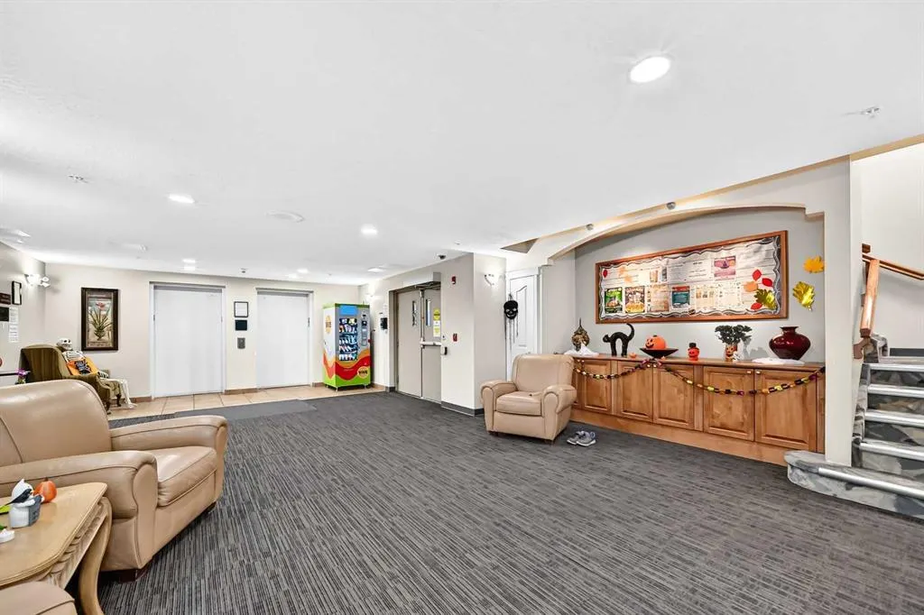369 Rocky Vista Park NW #302