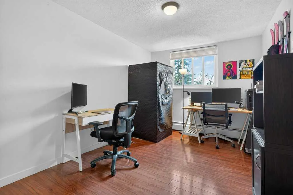 1616 8 Avenue NW #322