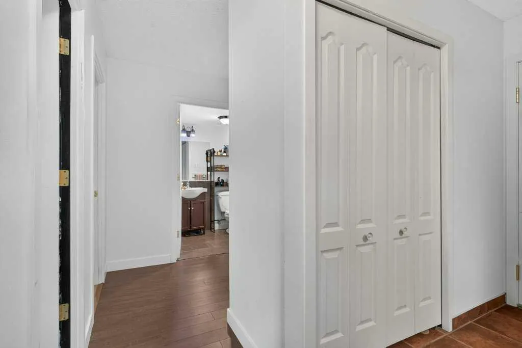 1616 8 Avenue NW #322