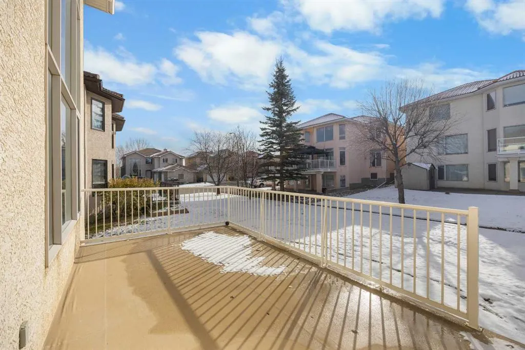 78 Hamptons Circle NW