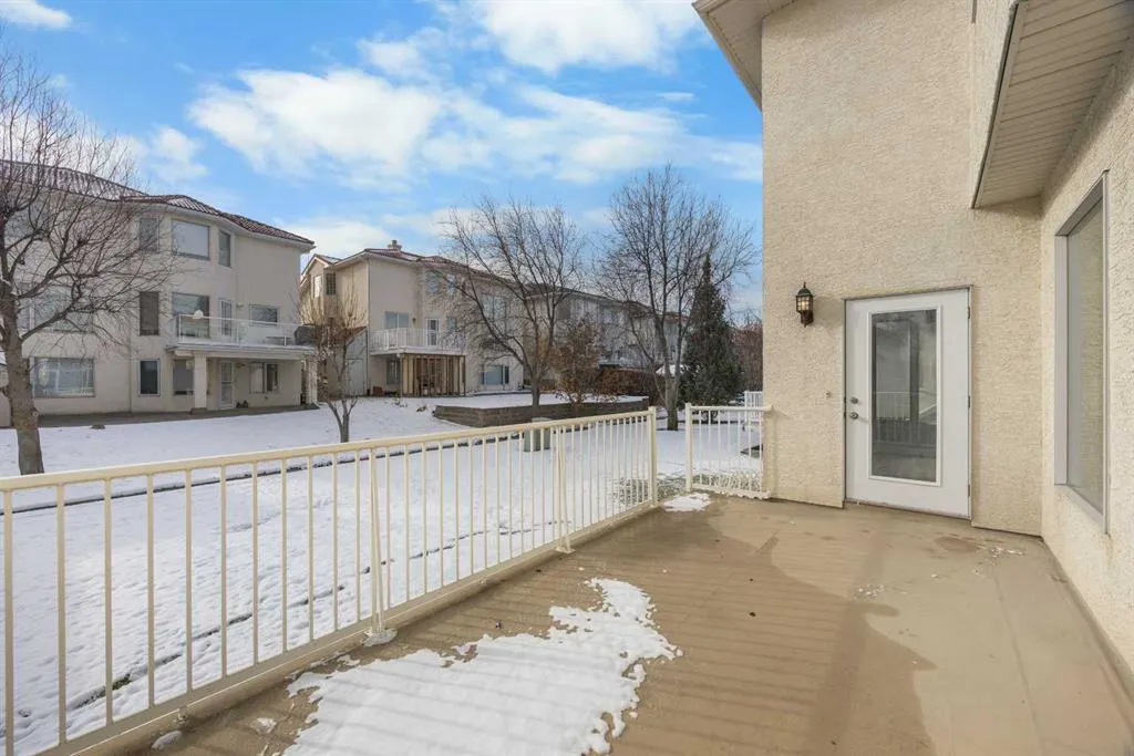 78 Hamptons Circle NW