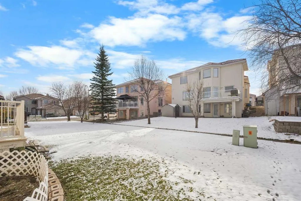 78 Hamptons Circle NW