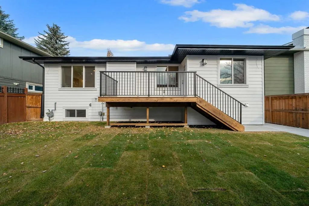 311 Parkglen Crescent SE