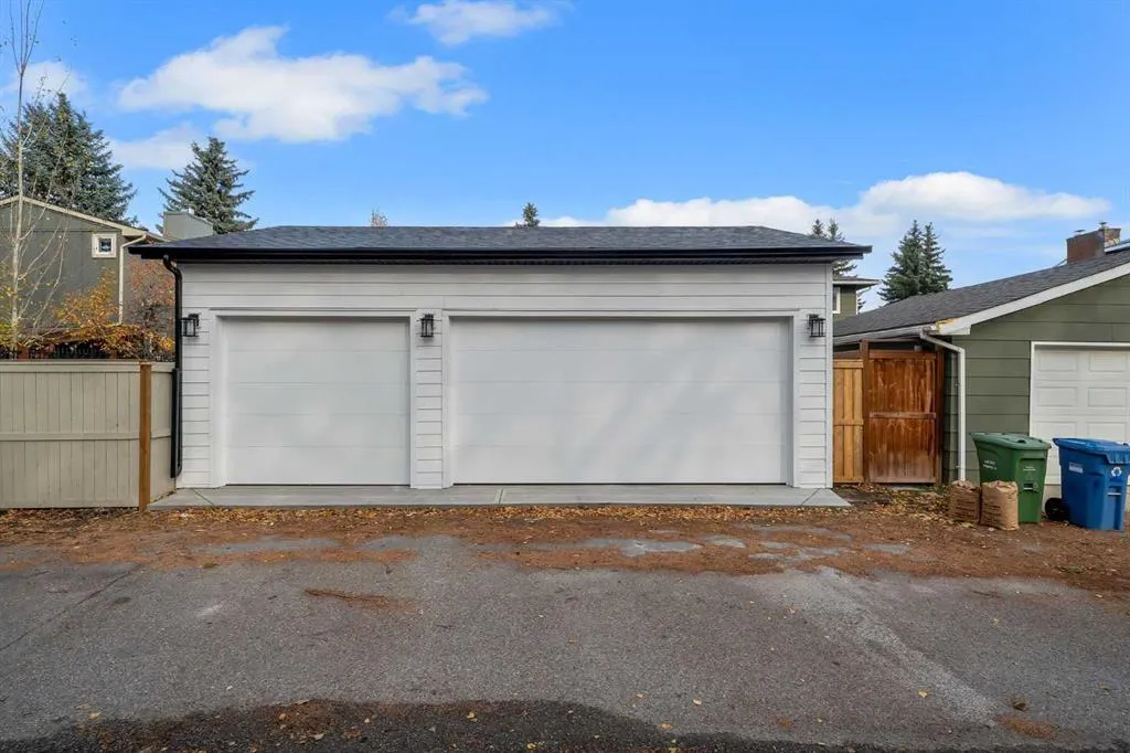 311 Parkglen Crescent SE