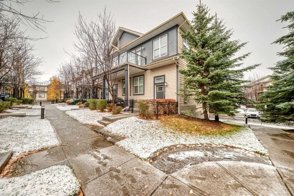 1042 Mckenzie Towne Villas SE