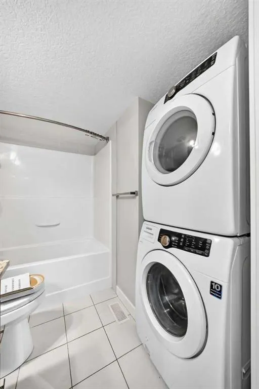 1042 Mckenzie Towne Villas SE