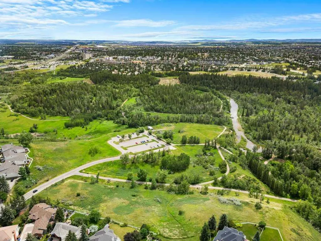 7 Canna Bay SW