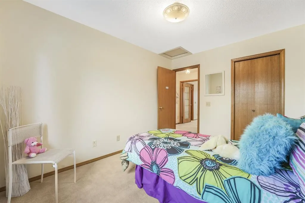 61 Shannon Crescent SW