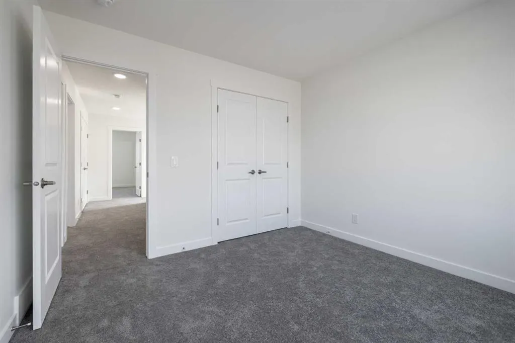 304 Edgefield Close