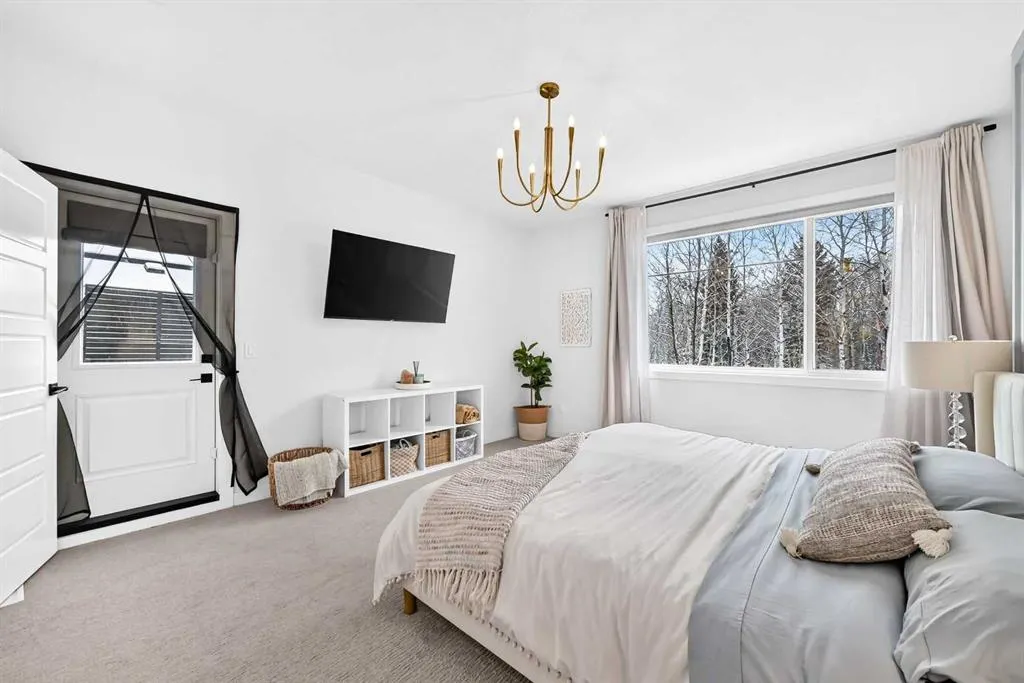 543 Rivercrest View