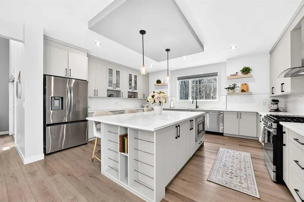 543 Rivercrest View