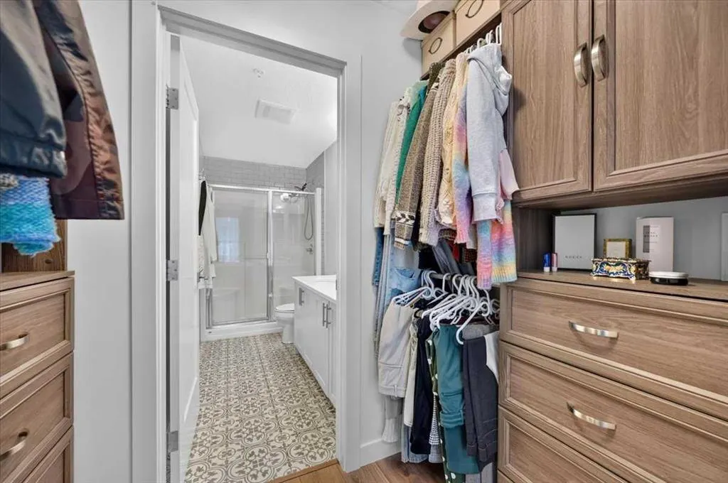 100 Auburn Meadows Manor SE #116