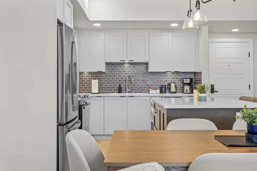 200 2nd Avenue #2216