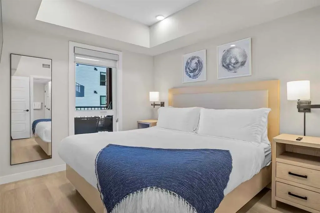 200 2nd Avenue #2216