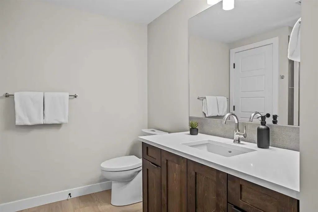 200 2nd Avenue #2216