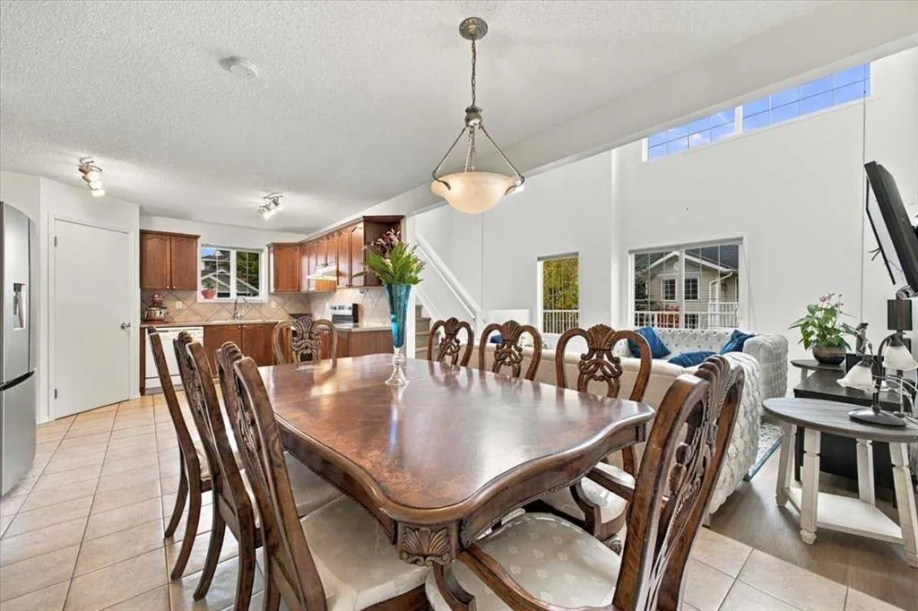 619 Country Village Cape NE