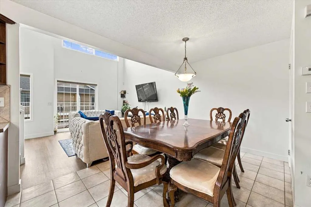 619 Country Village Cape NE