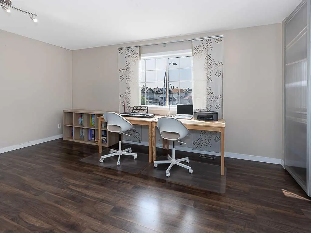 3782 Douglas Ridge Link SE