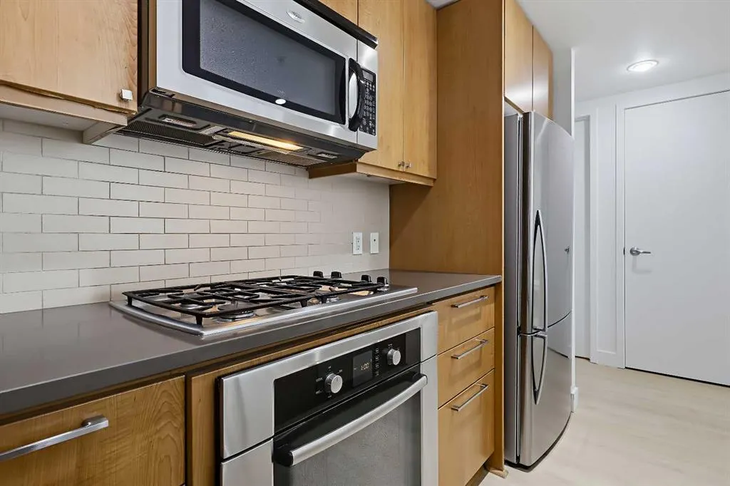 1118 12 Avenue SW #305