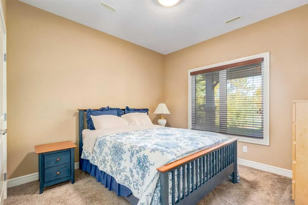 206 Waterside Court