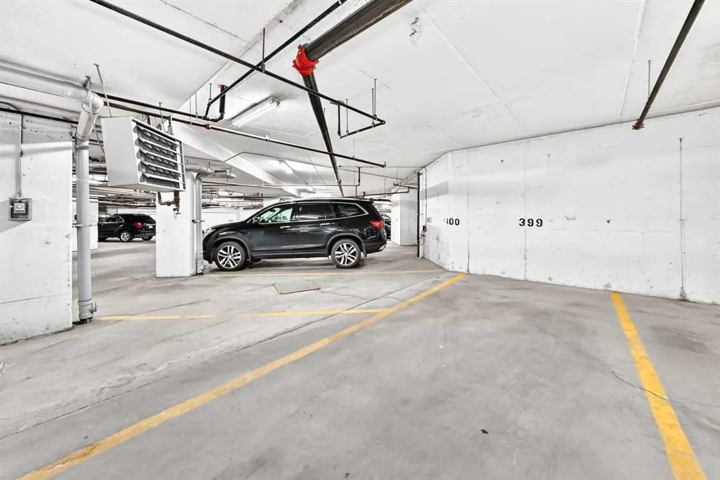 156 Country Village Circle NE #115