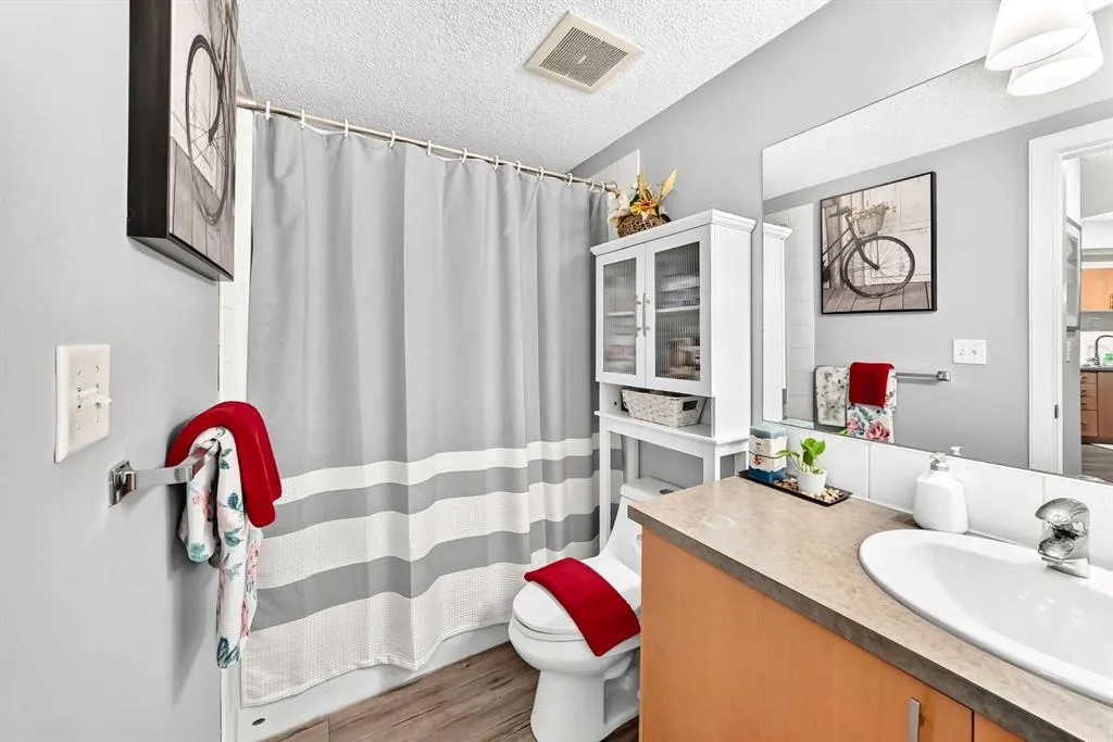 156 Country Village Circle NE #115