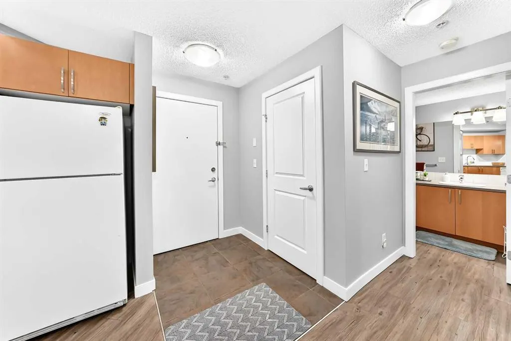156 Country Village Circle NE #115