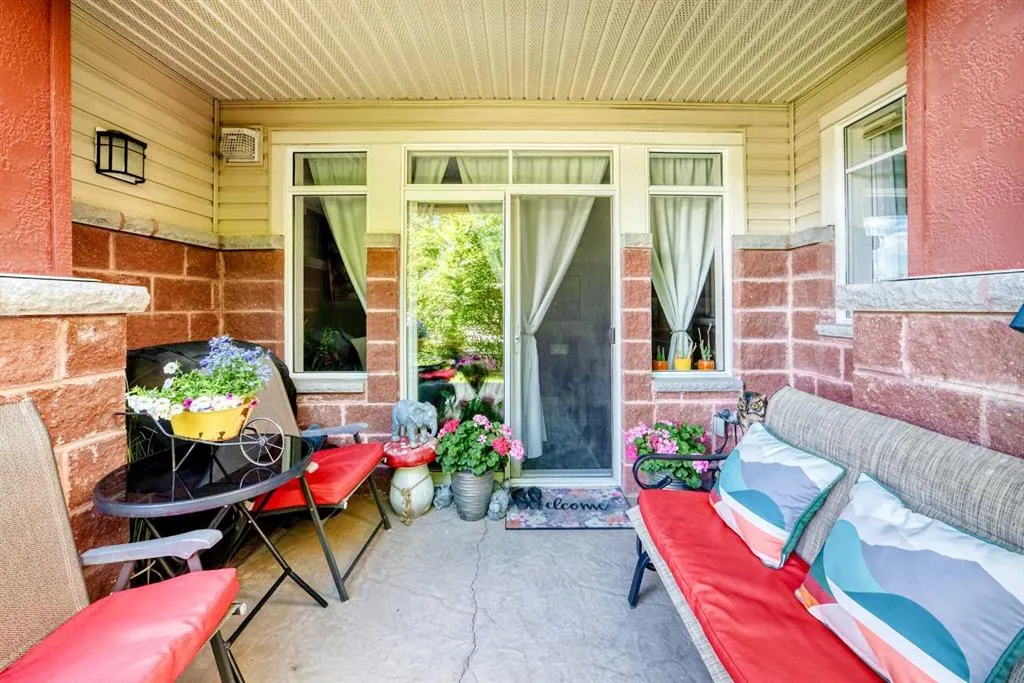 156 Country Village Circle NE #115
