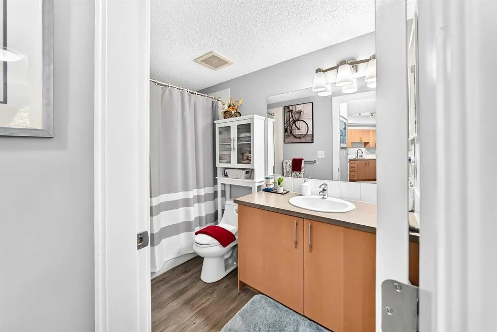 156 Country Village Circle NE #115