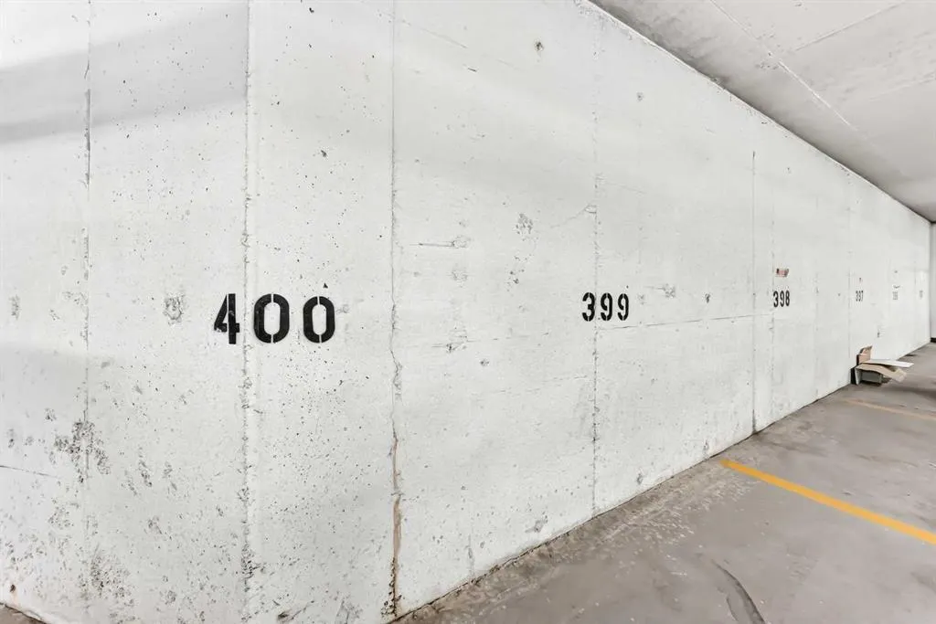 156 Country Village Circle NE #115