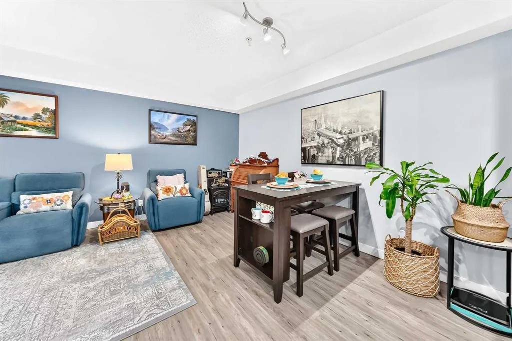 156 Country Village Circle NE #115