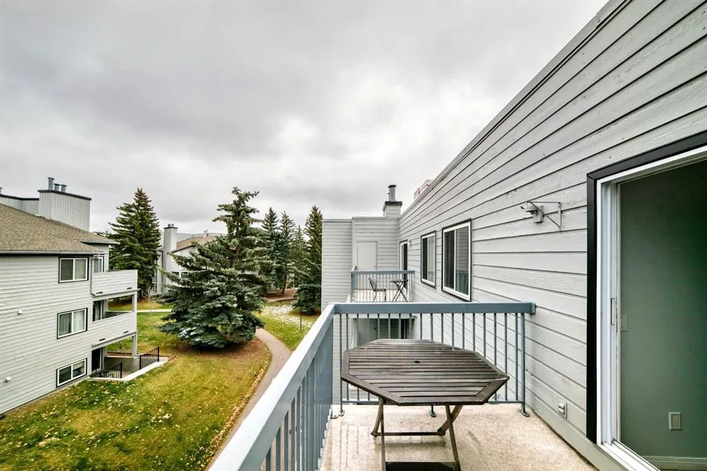 70 Glamis Drive SW #2467