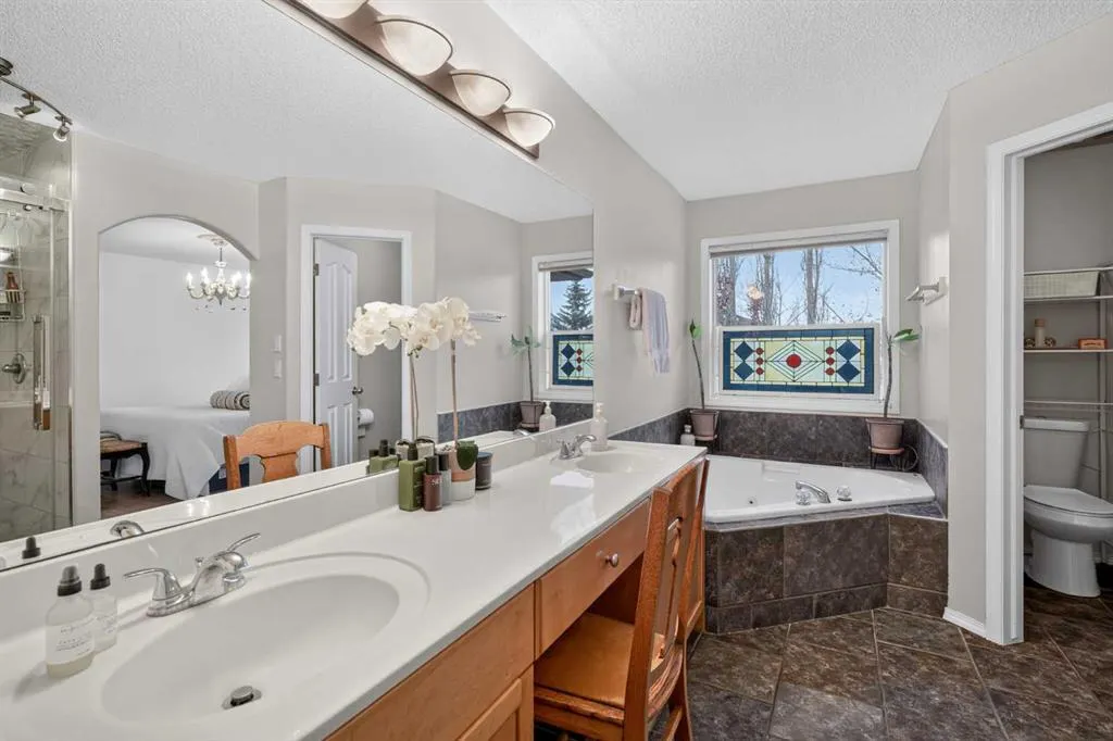 110 Lakeview Shores