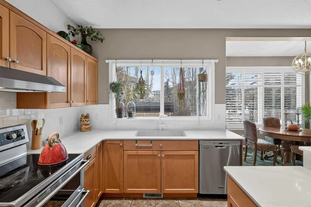 110 Lakeview Shores