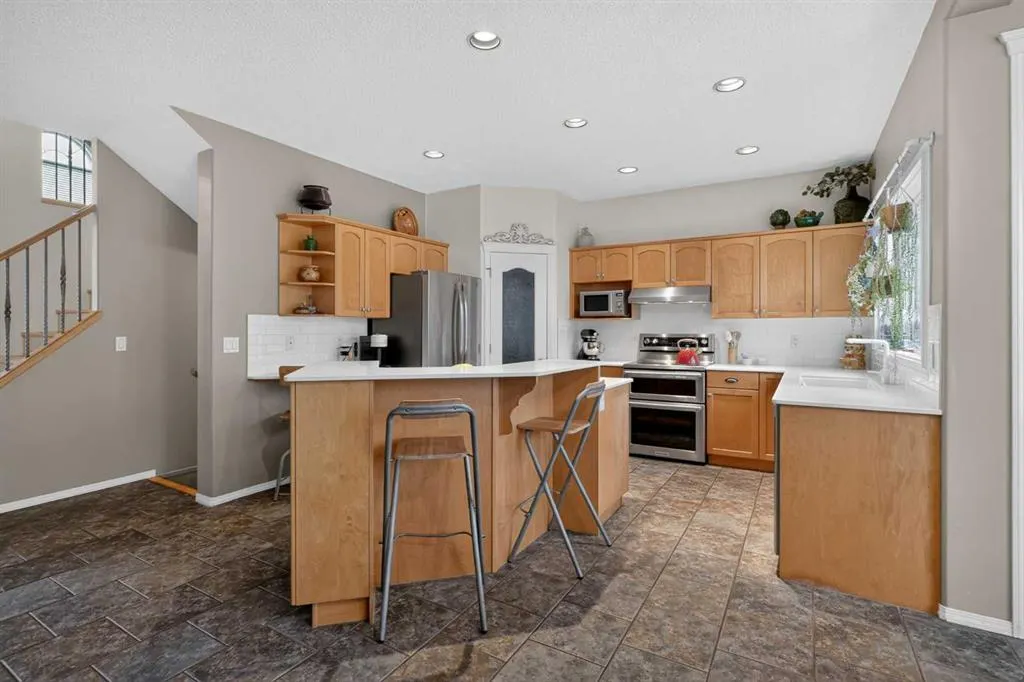 110 Lakeview Shores