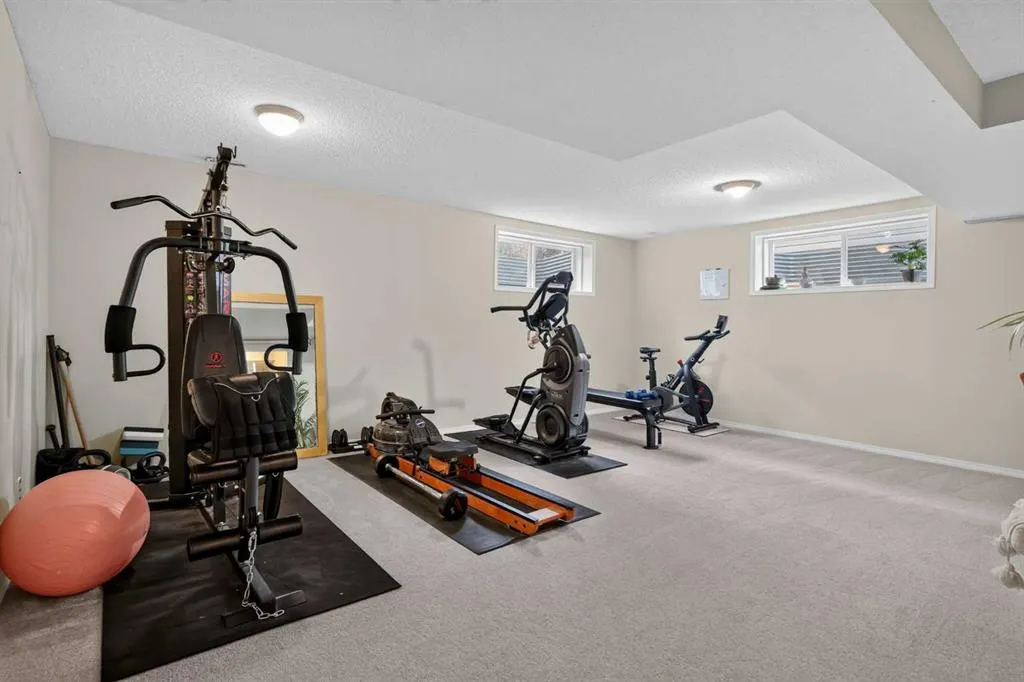 110 Lakeview Shores