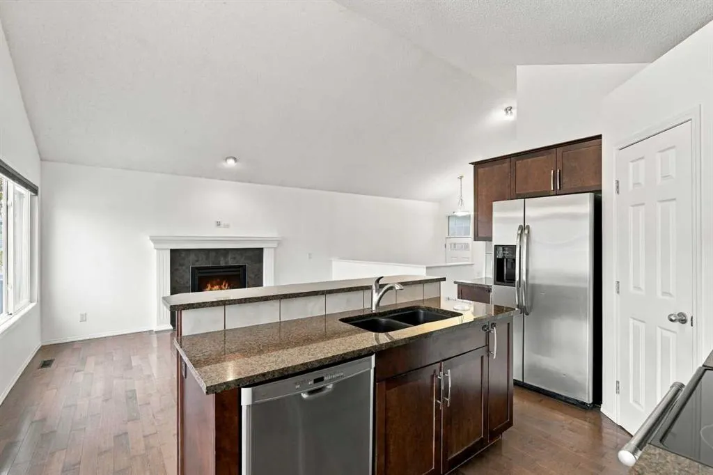 88 Copperstone Gardens SE